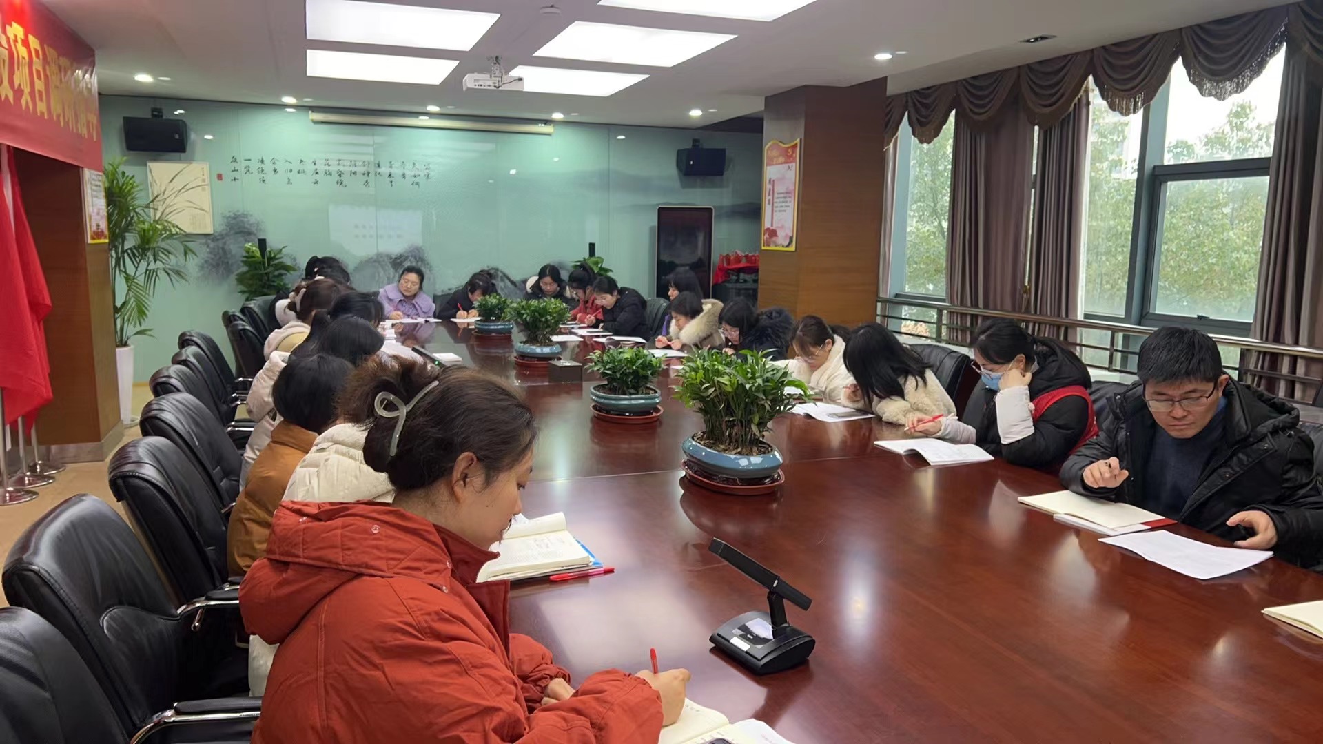报道_html_29e2f2b4.jpg