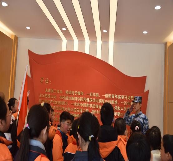 童心系国防 共筑强国梦_html_cdafa92.jpg