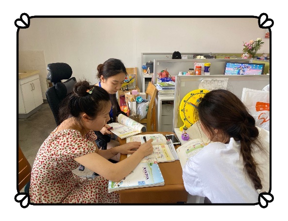 丁小数学组备课侧记_html_751a3734.jpg