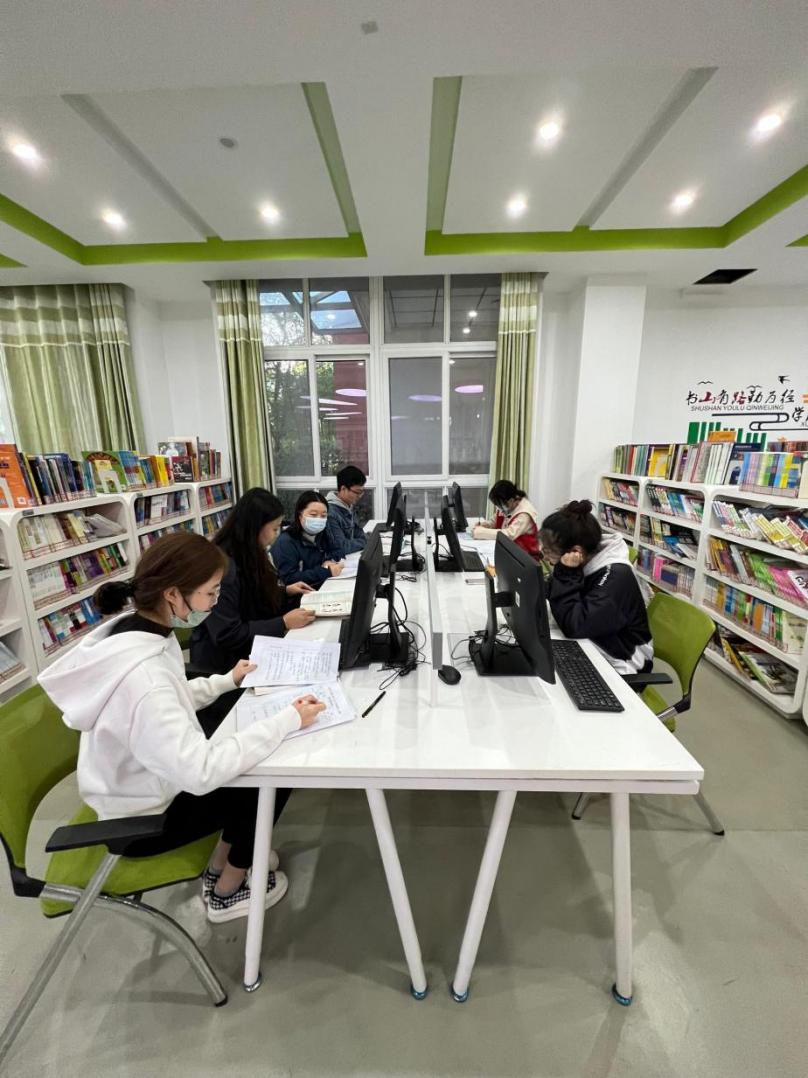 2022.10.10语文集体备课报道_html_49fa23cb.jpg
