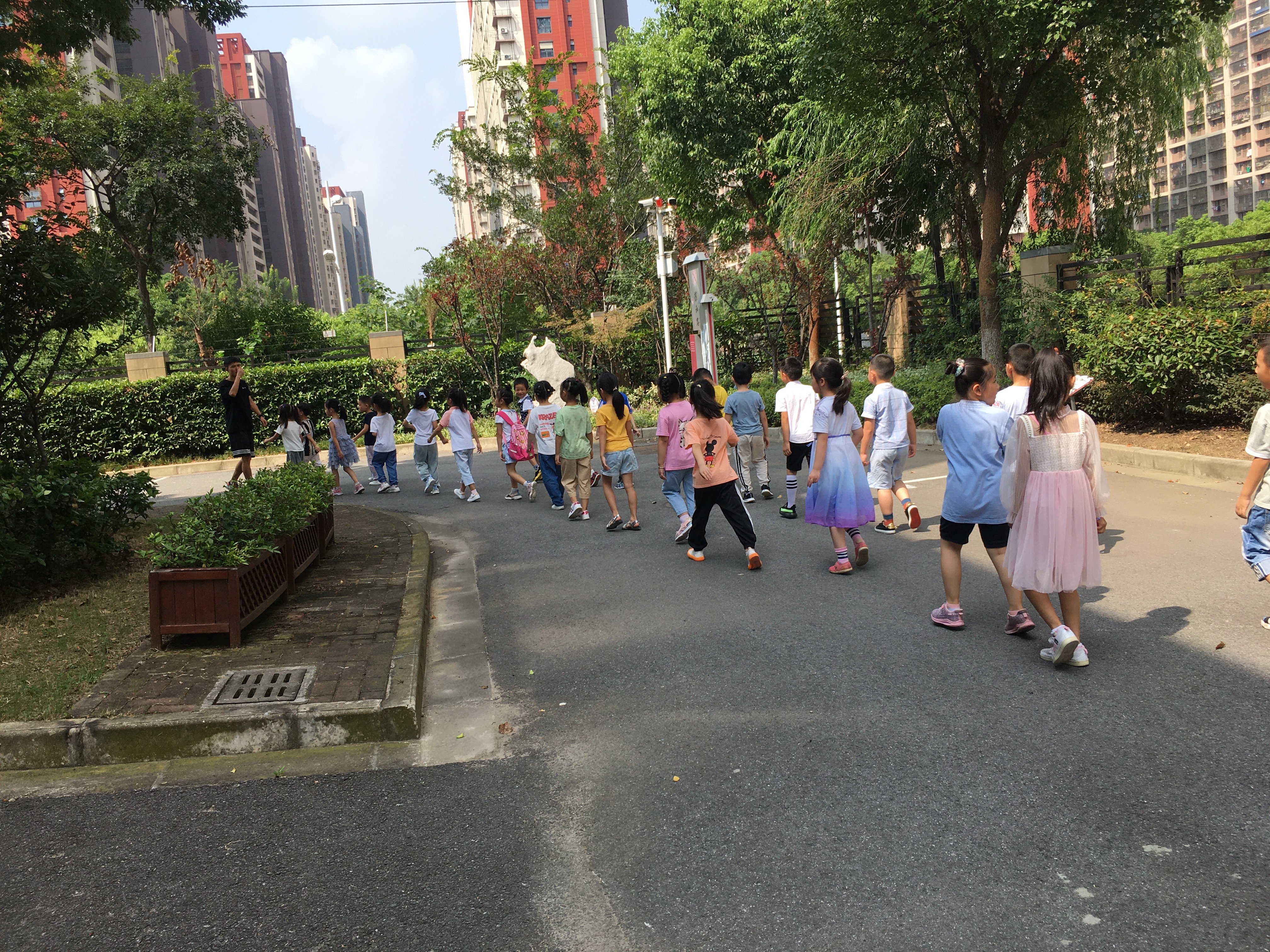 放飞希望 扬帆起航 ——丁小一年级新生入学培训报道_html_m175d5d43.jpg