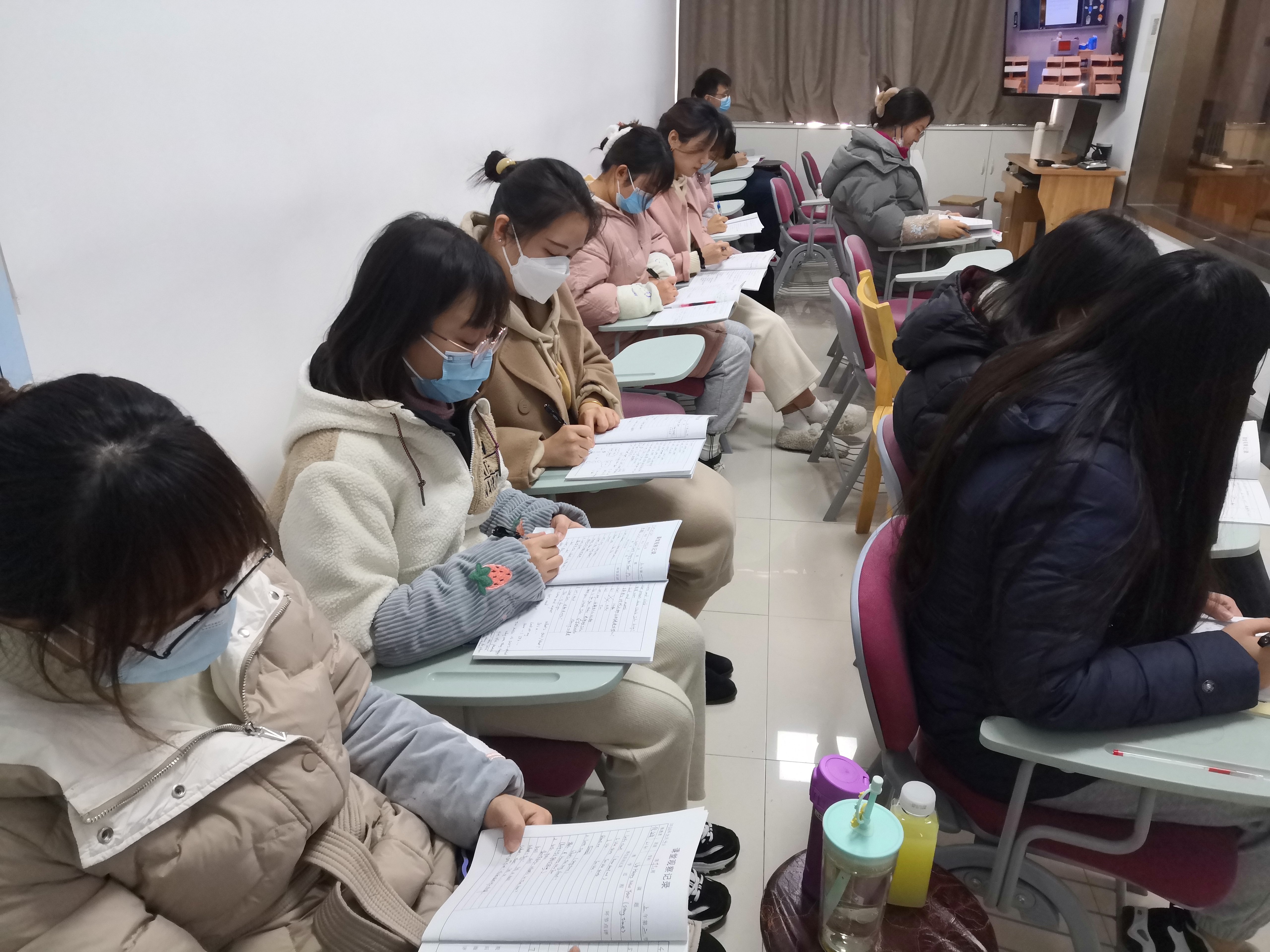 12.13报道_html_m5f83d672.jpg
