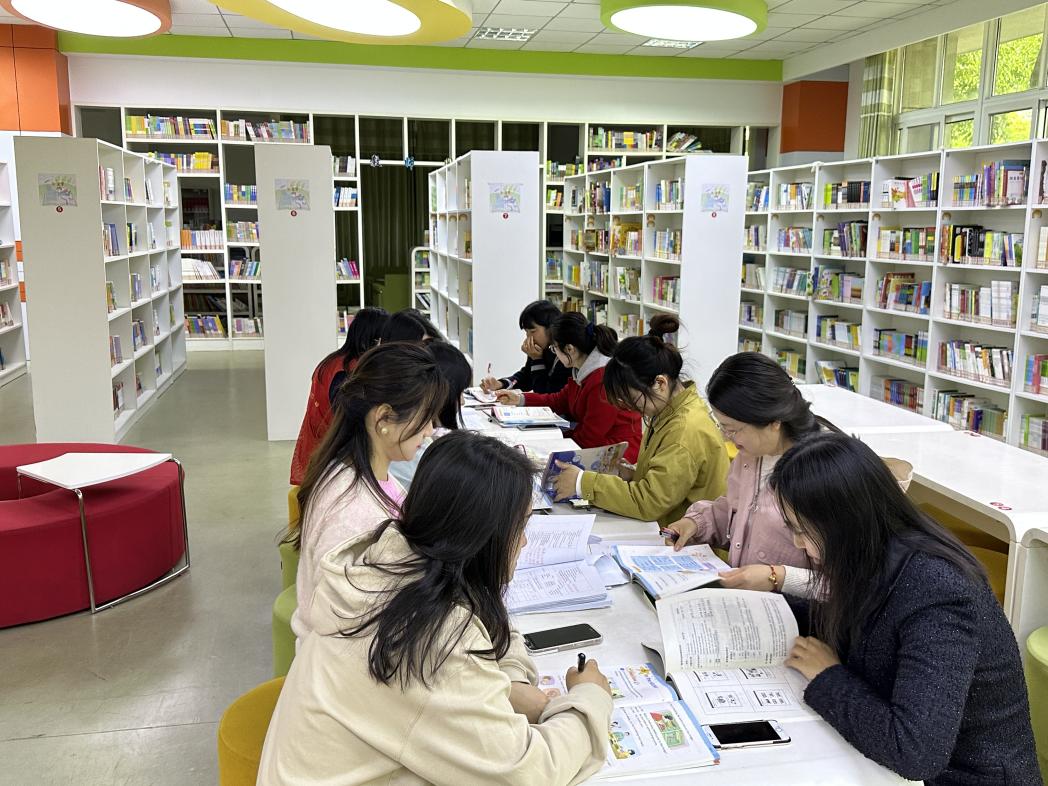 凝心聚力，笃行致远 4.24报道_html_6970e971.jpg