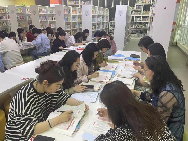 丁小语文备课活动  韦淑芳_html_39961846.jpg