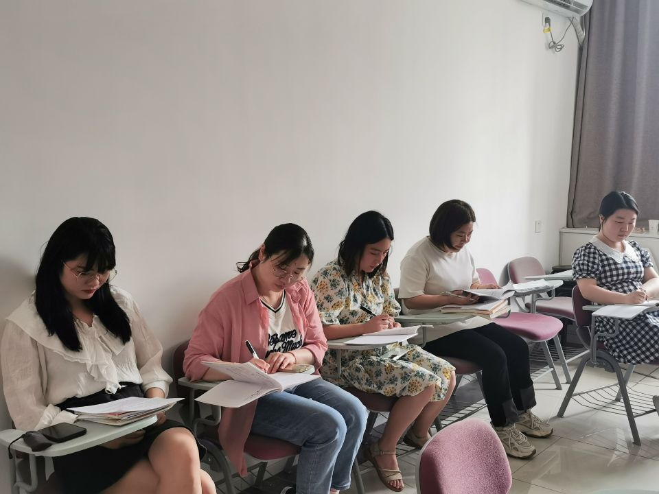 三语组内教研报道_html_m32adf423.png