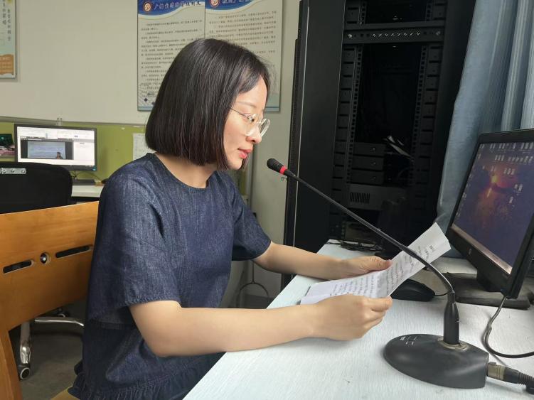 【丁香汉声】父爱如山情更深，感恩成长暖人心_html_19273d98.jpg