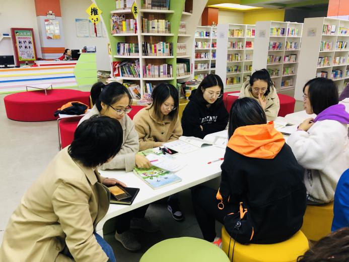 丁小数学组集体备课新闻稿_html_m60bc73c3.jpg
