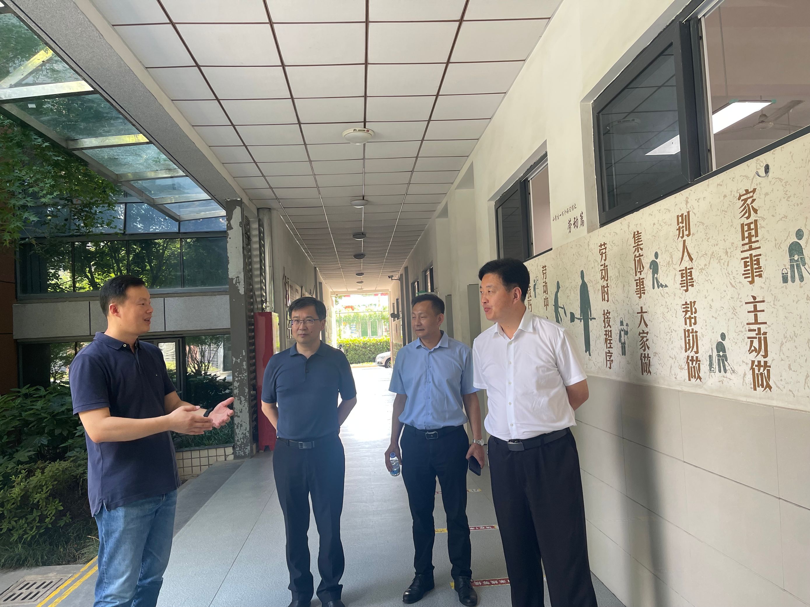 喜迎二十大，科技向未来——第三届栖霞区青少年科技模型竞赛_html_m5d6dc1ed.jpg