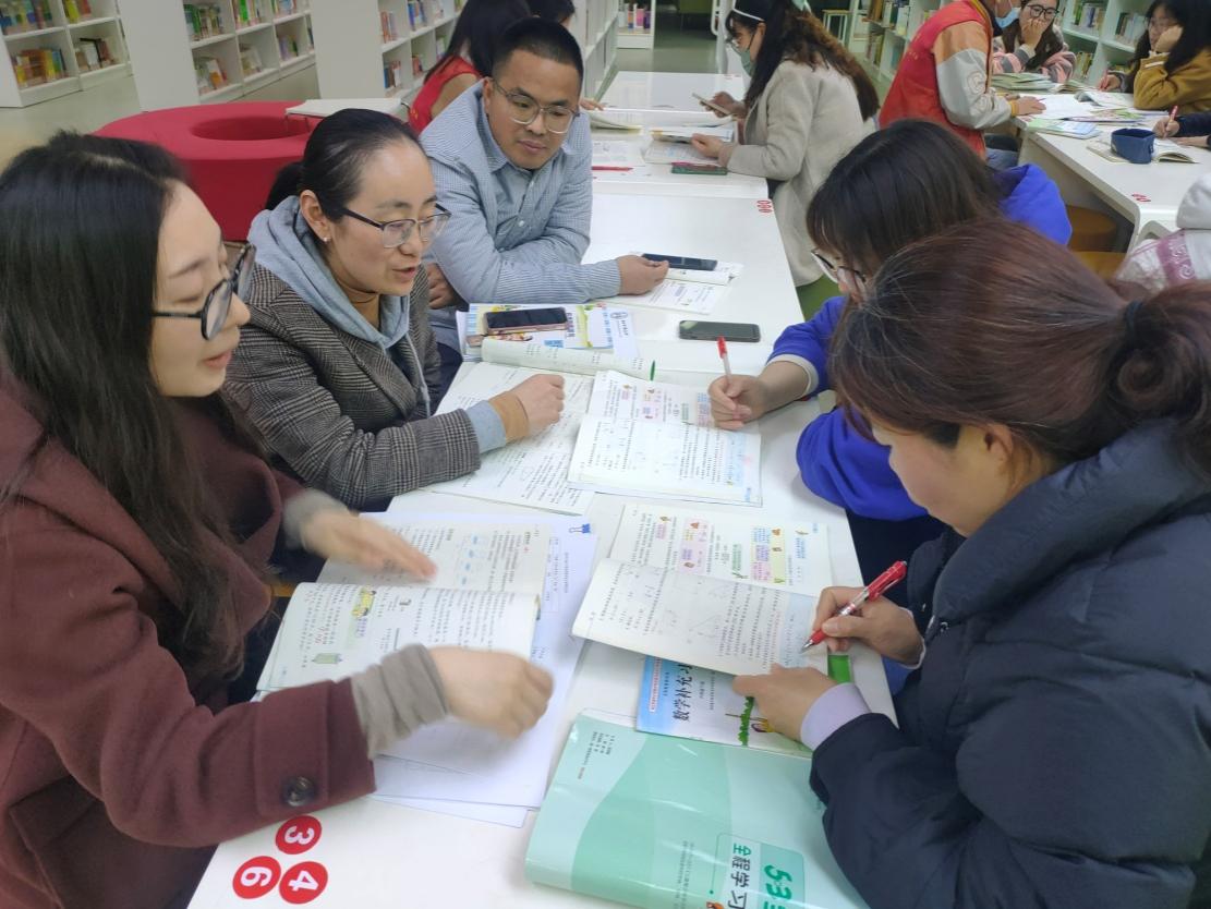 集体备课新闻稿_html_m33d826a0.jpg