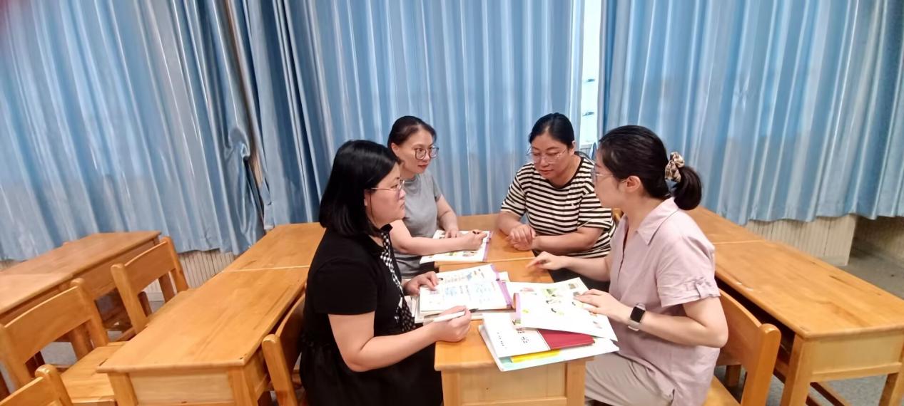 【丁香汉声·教学】教以潜心，研以致远——南京市丁家庄小学英语教研组第二次集体备课_html_m61679446.jpg