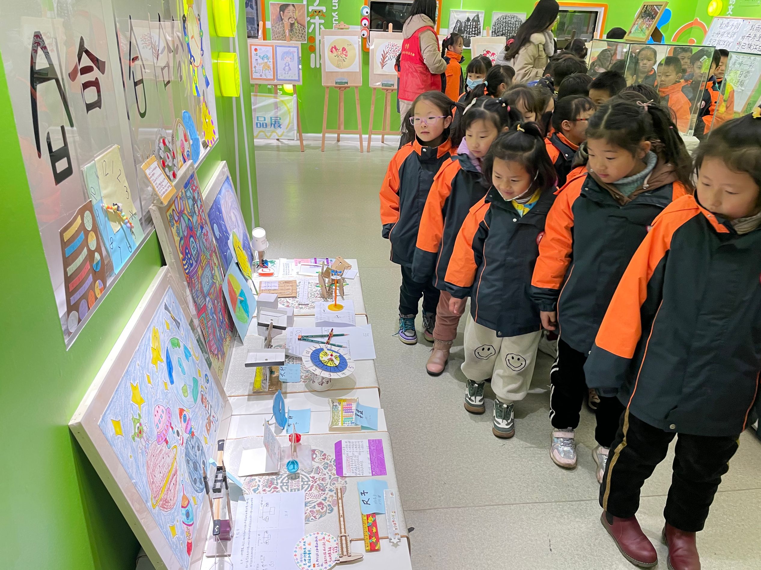 12.27五六年级学具制作活动报道（杨婷钰）_html_416f4f64.jpg