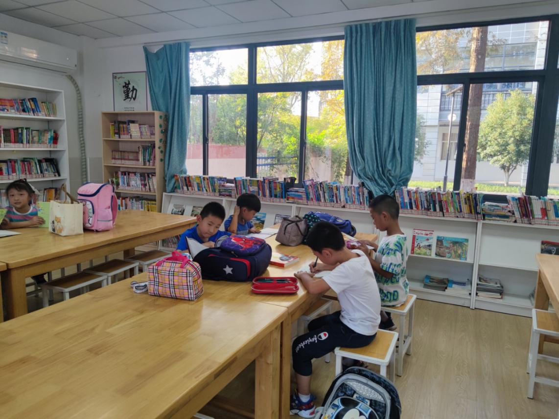 馨惠中小_html_m126d513c.jpg