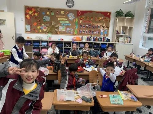 班级联欢会_html_16570d26.jpg
