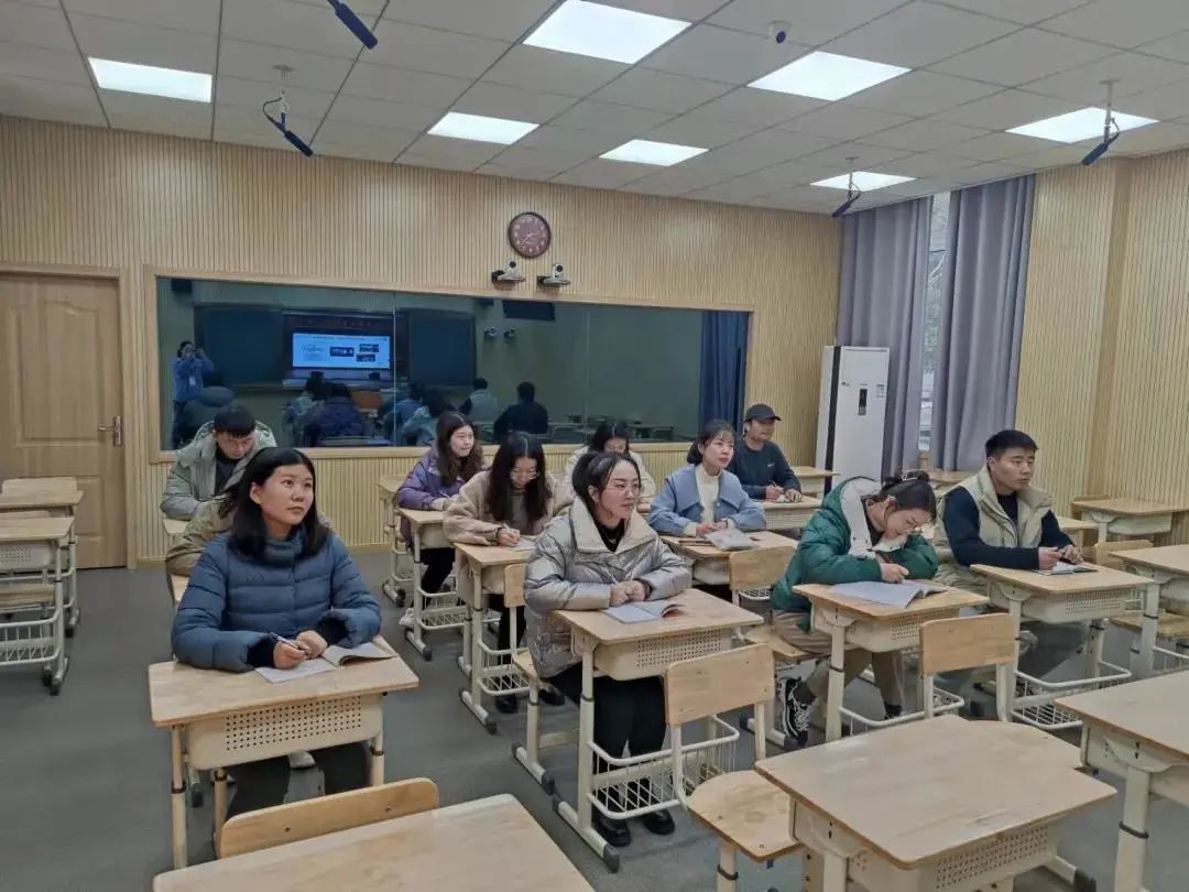 12月教学科研_html_225db629.jpg