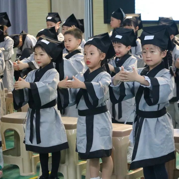 入学仪式_html_5039d00e.jpg