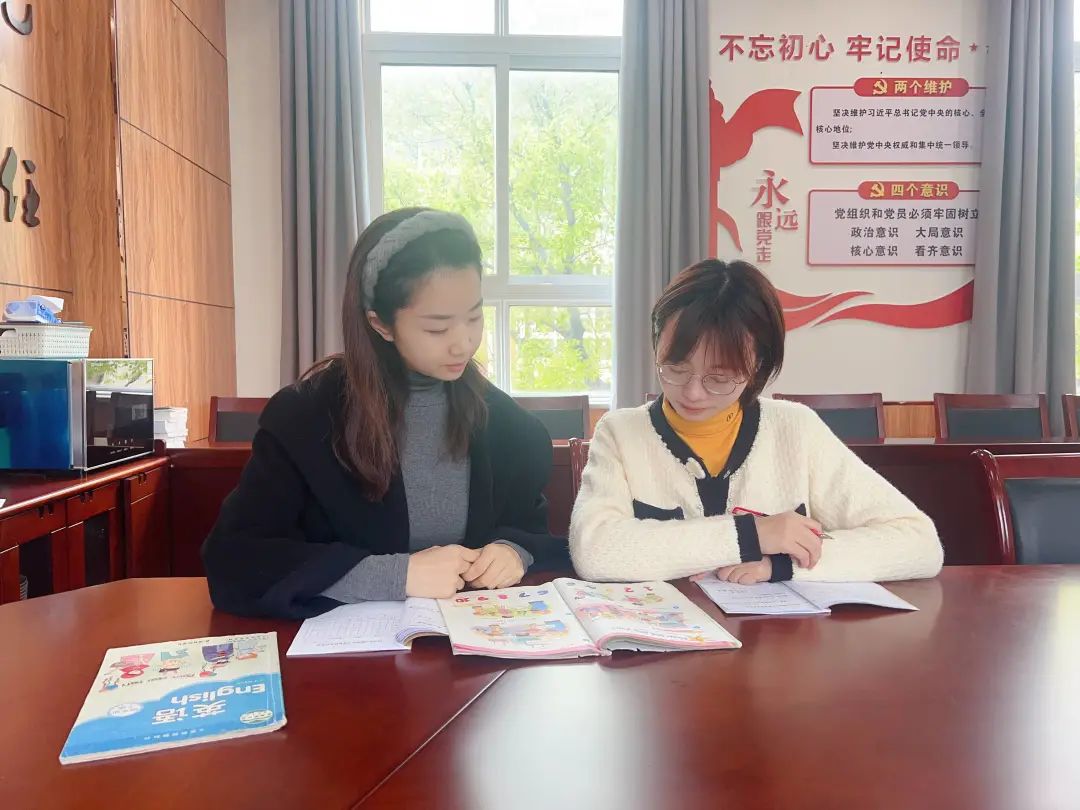 英语组_html_m4580cc8b.jpg