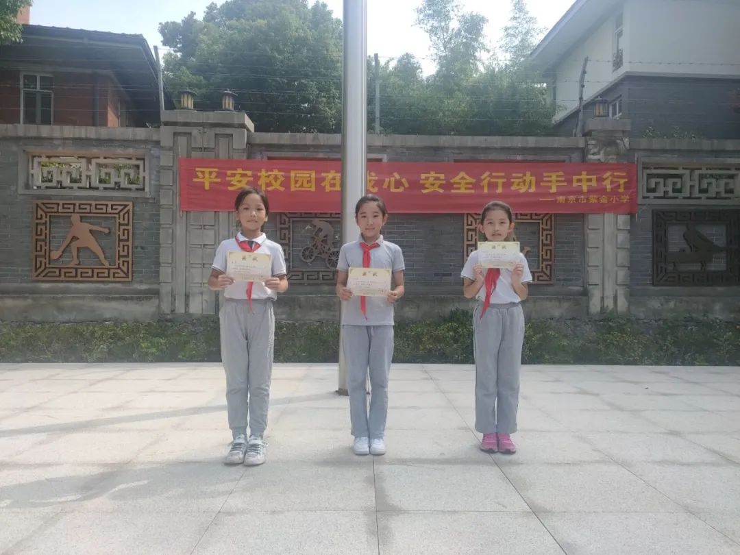 广播操_html_7c11ec6.jpg