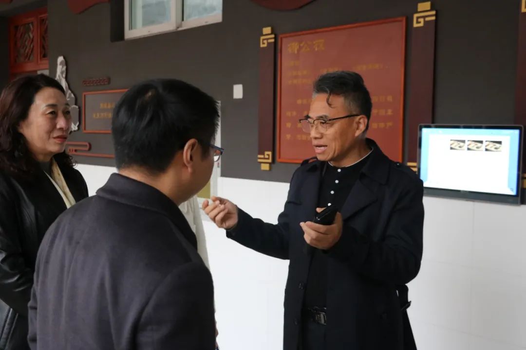 名家_html_61fcc3fd.jpg