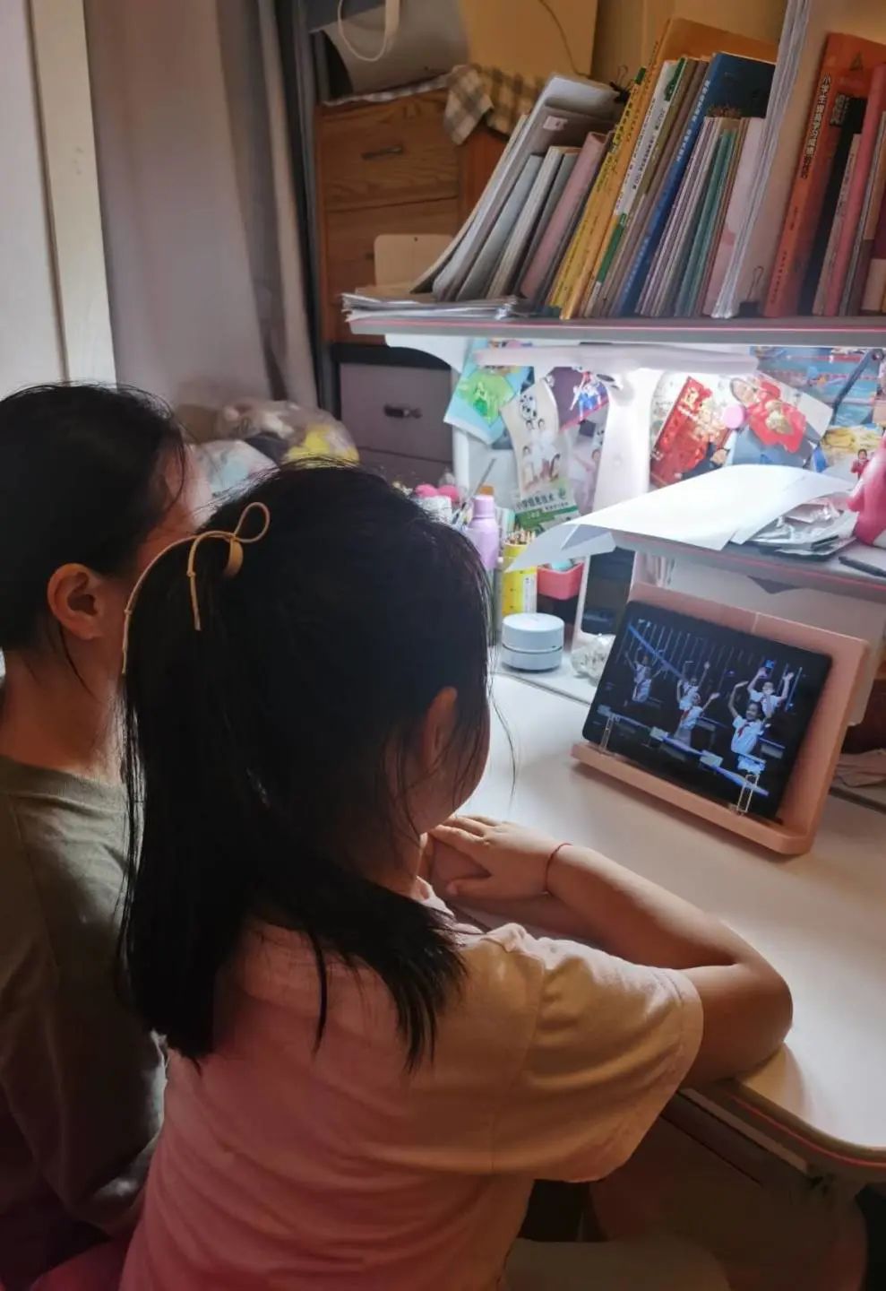 开学第一课_html_m22dff130.jpg