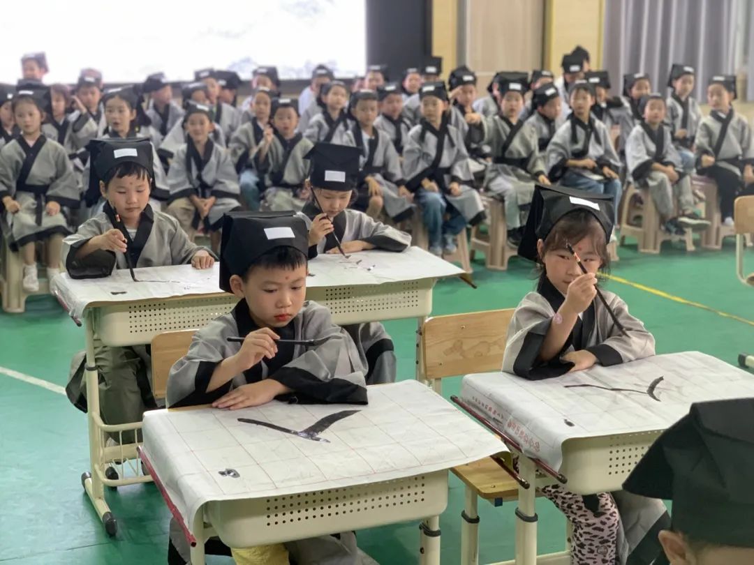 新生入学仪式_html_8a00bc3.jpg