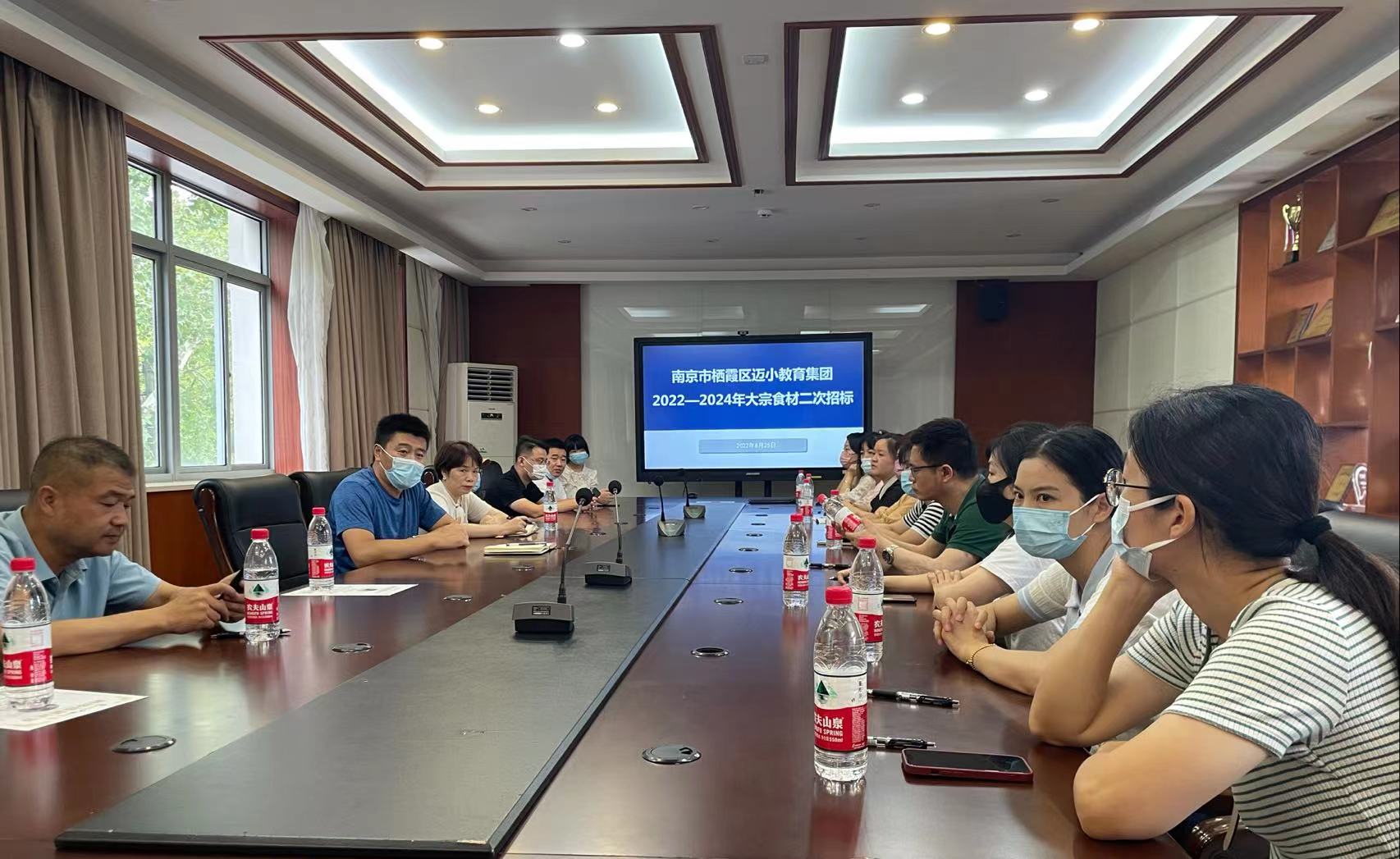 【迈小后勤】舌尖上的安全_html_mb498e1.jpg