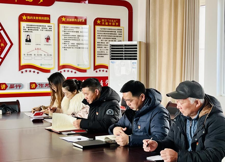 增强冬训时代感 激发学习热情_html_31934ec4.jpg