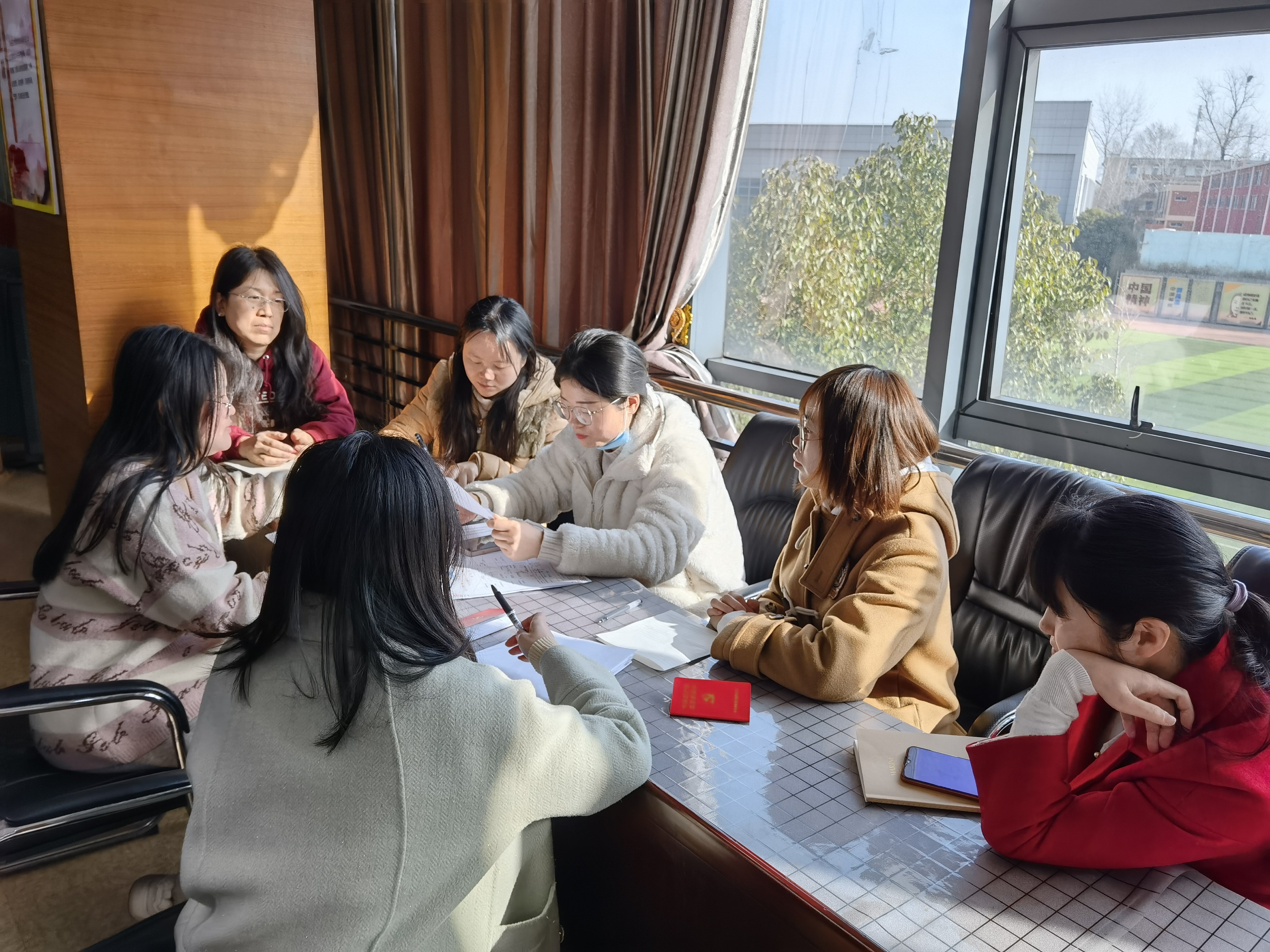 【丁香汉声·党建】立足岗位 争勇当先(组织生活会)_html_m16e6950b.jpg