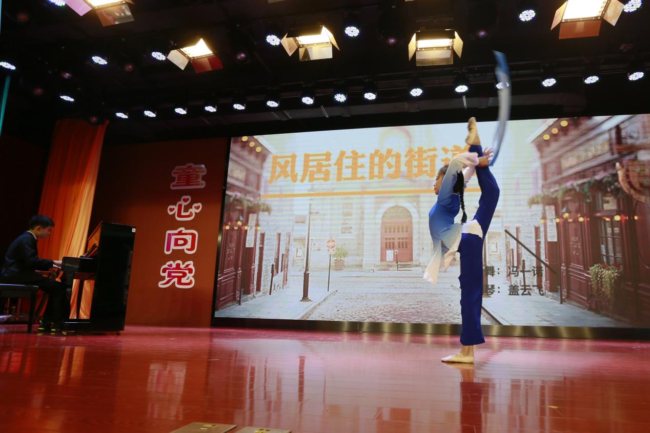 童心向党 快乐成长——迈小庆_html_4d6eb991.jpg