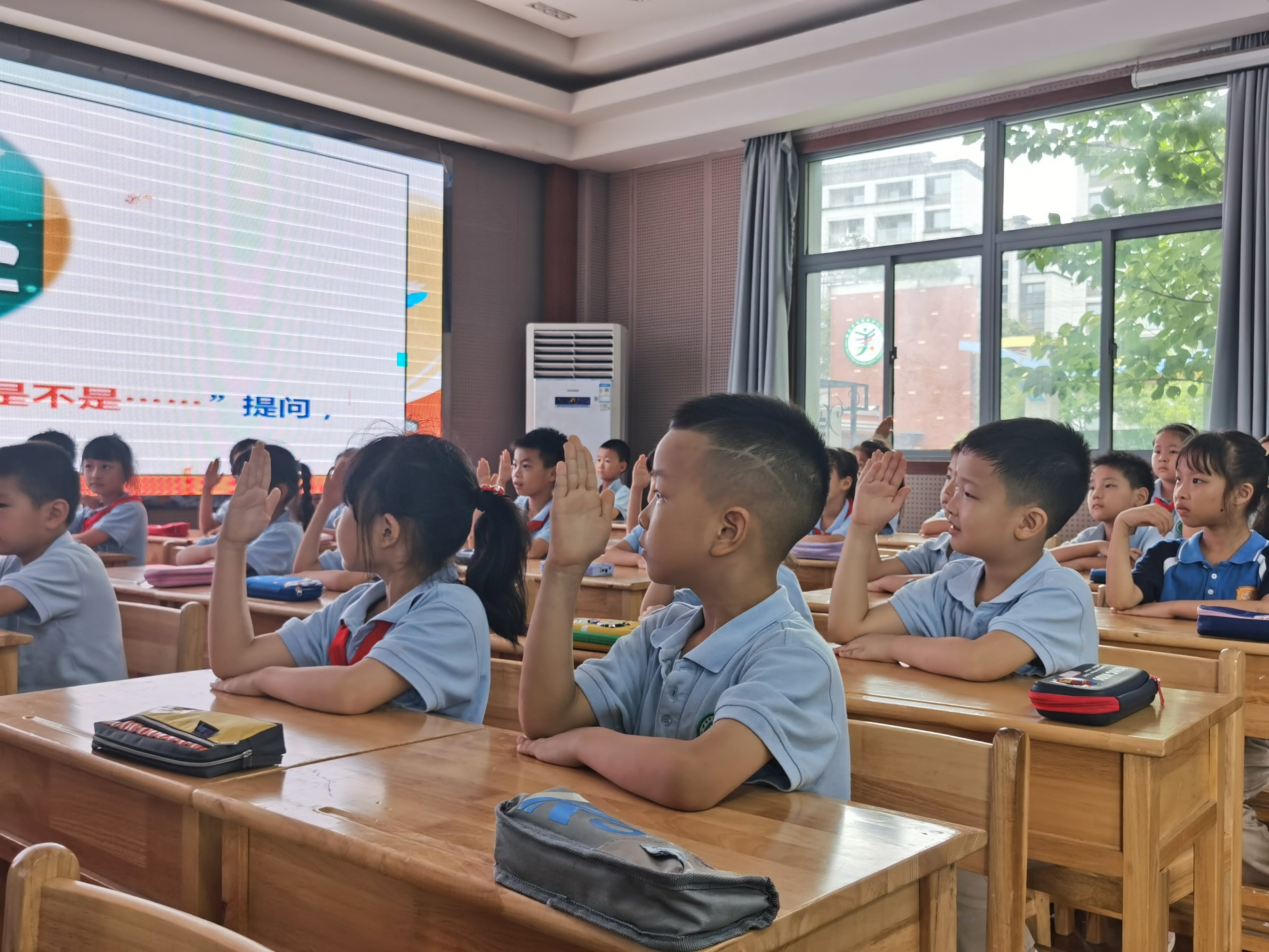 新闻稿_html_18847743.jpg