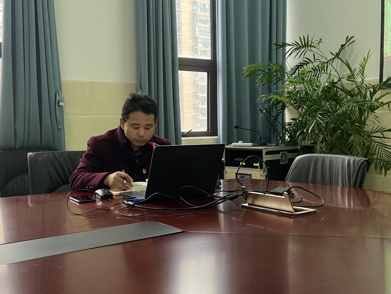 学习十九五精神系列报道（二）_html_5966a671.jpg