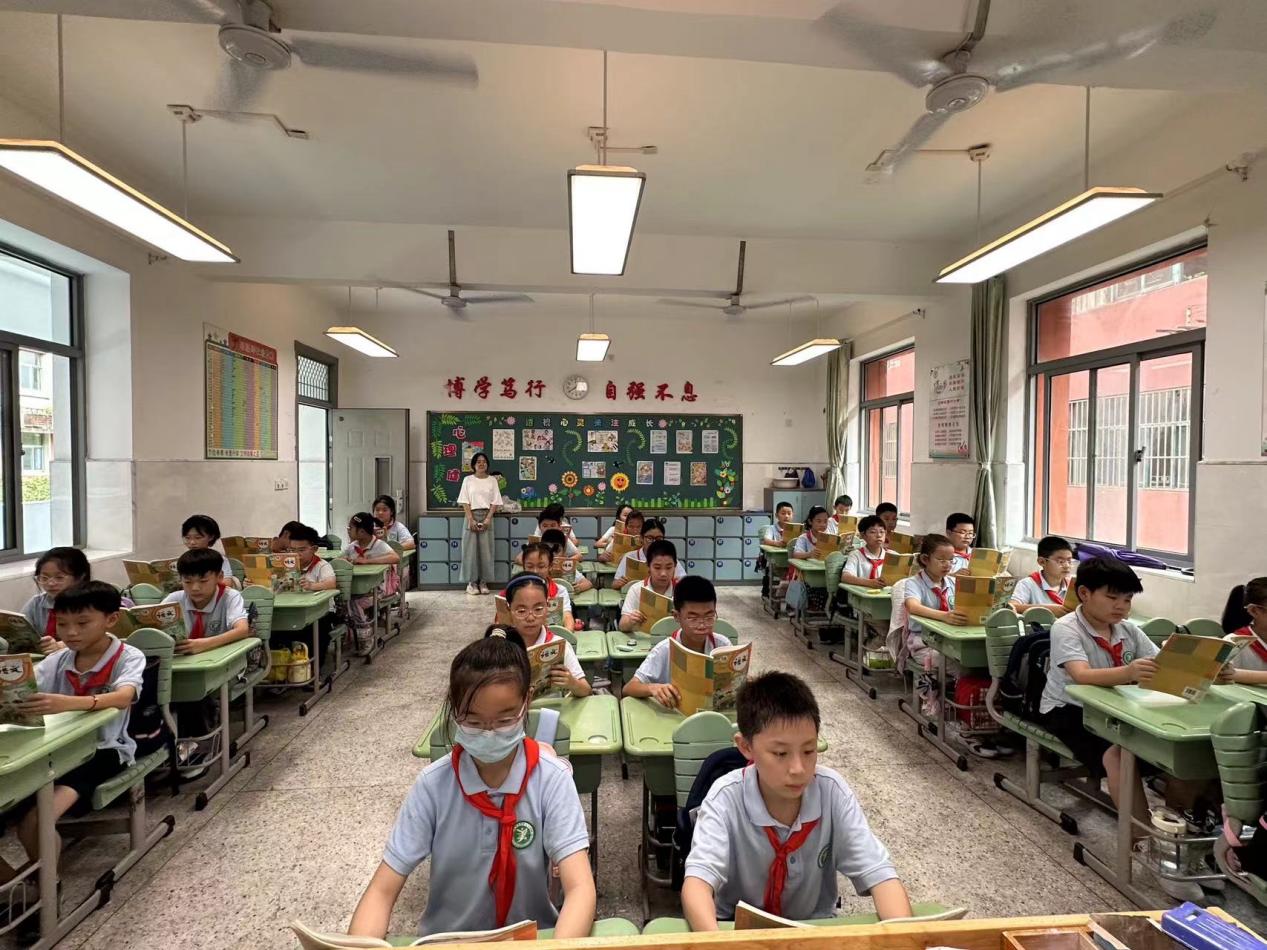 推普周活动报道2_html_m4fc839a5.jpg