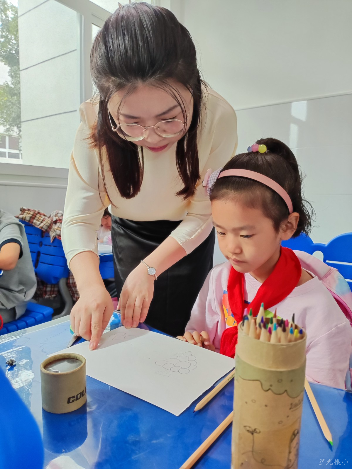 2指导学生.jpg