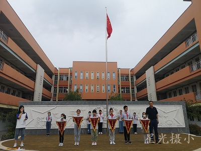 文明班级颁奖.jpg