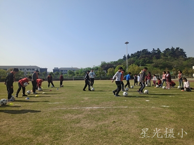 陈老师上课.jpg