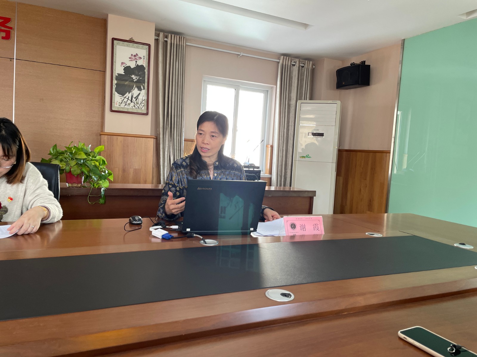 书记作报告.jpg