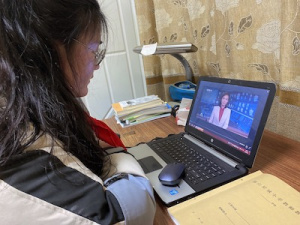 【星光摄小】“扎实开展学习活动，充分领会文件精神”——《中共中央关于全面加强新时代少先队工作的意见》摄小辅导员线上学习活动报道