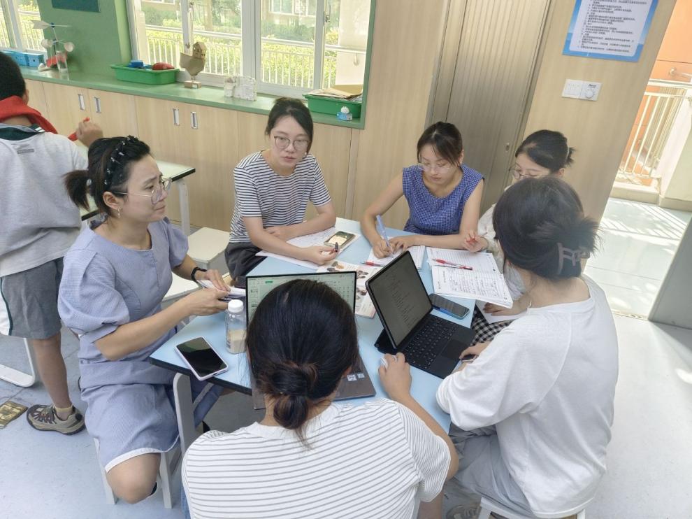 9月17日科学组校本研修新闻稿_html_m1ebadd70.jpg