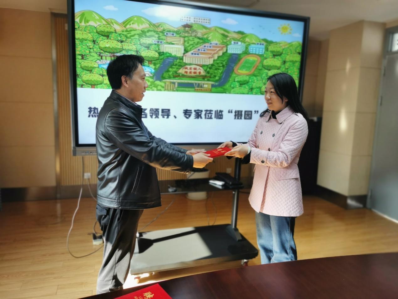 20220310“摄园名师工作联盟”新闻稿_html_63945397.jpg