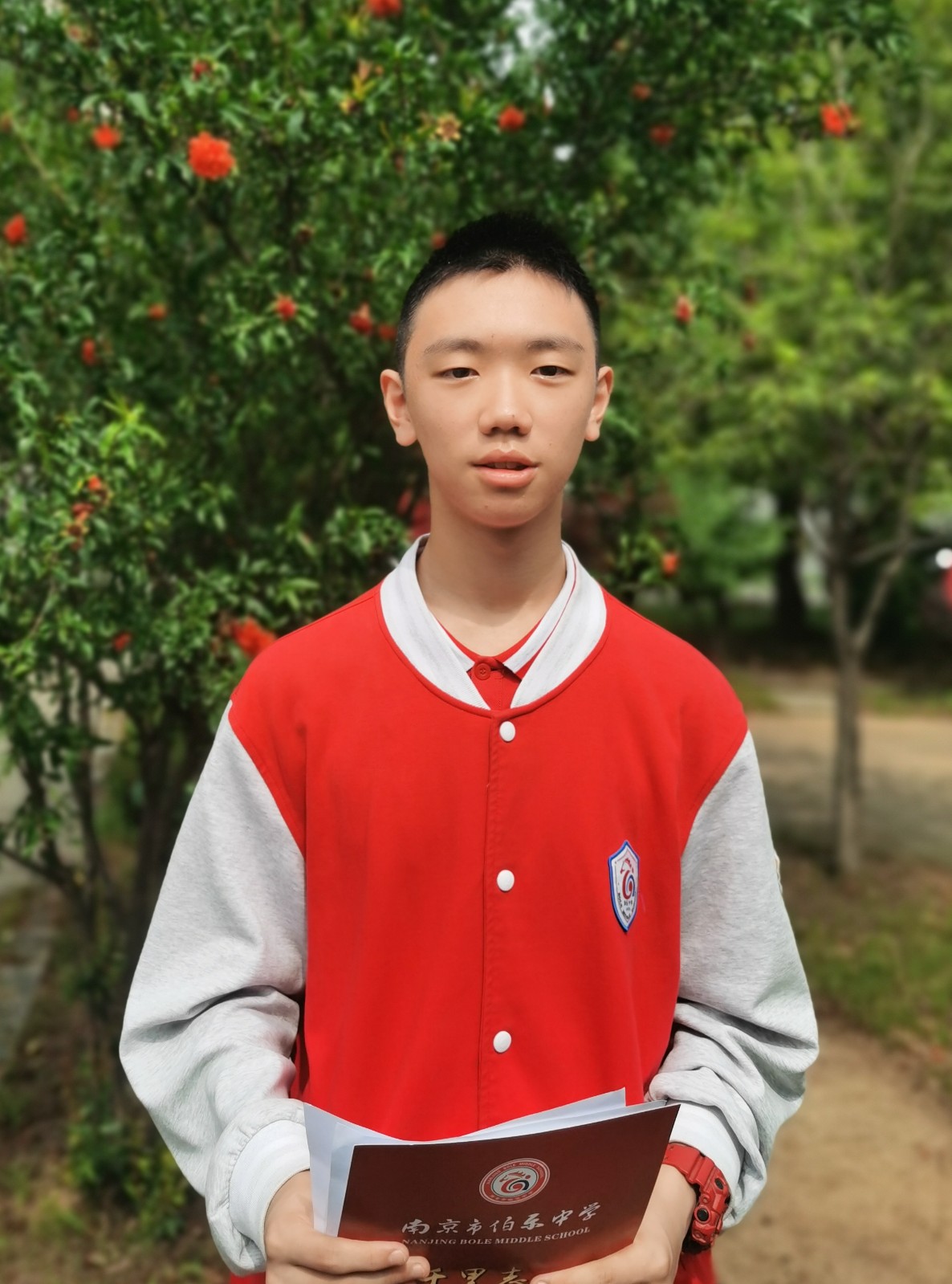 八4何子金.jpg