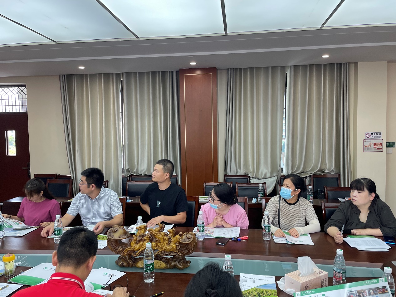 【安全第一】南京市伯乐中学举行大宗食材二次招标会议_html_31c020cd.jpg