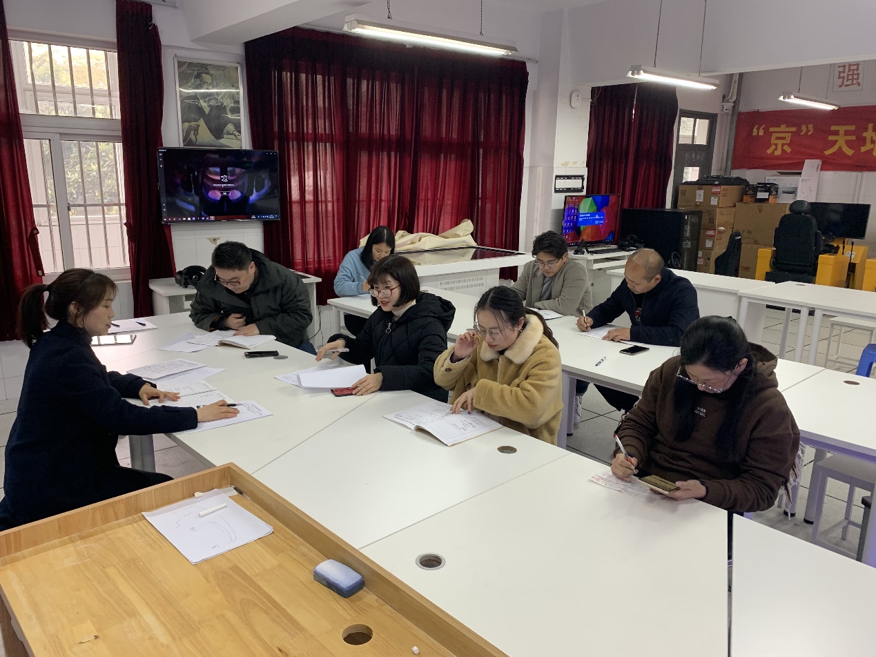 课堂展风采 教研促成长_html_4d375925.jpg