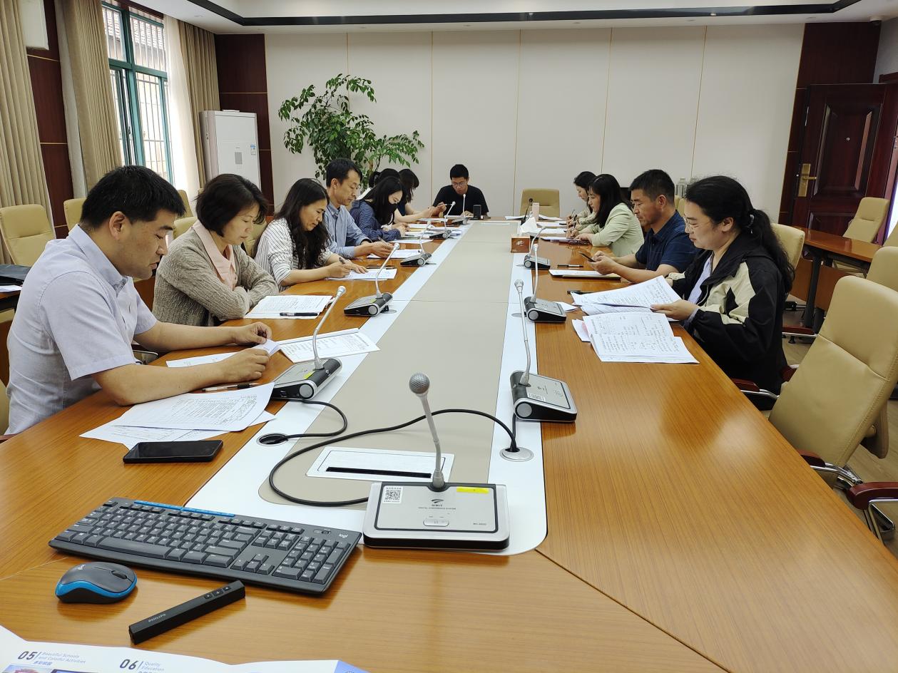 5月对课堂教学班级管理专项督导_html_dec54c8.jpg