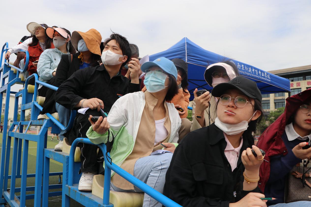 第四十八届春季运动会_html_m2e1c894d.jpg