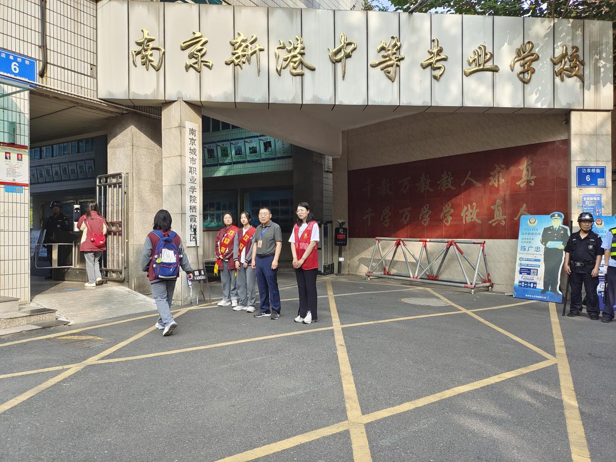 6月份区督导报导_html_m22621685.jpg