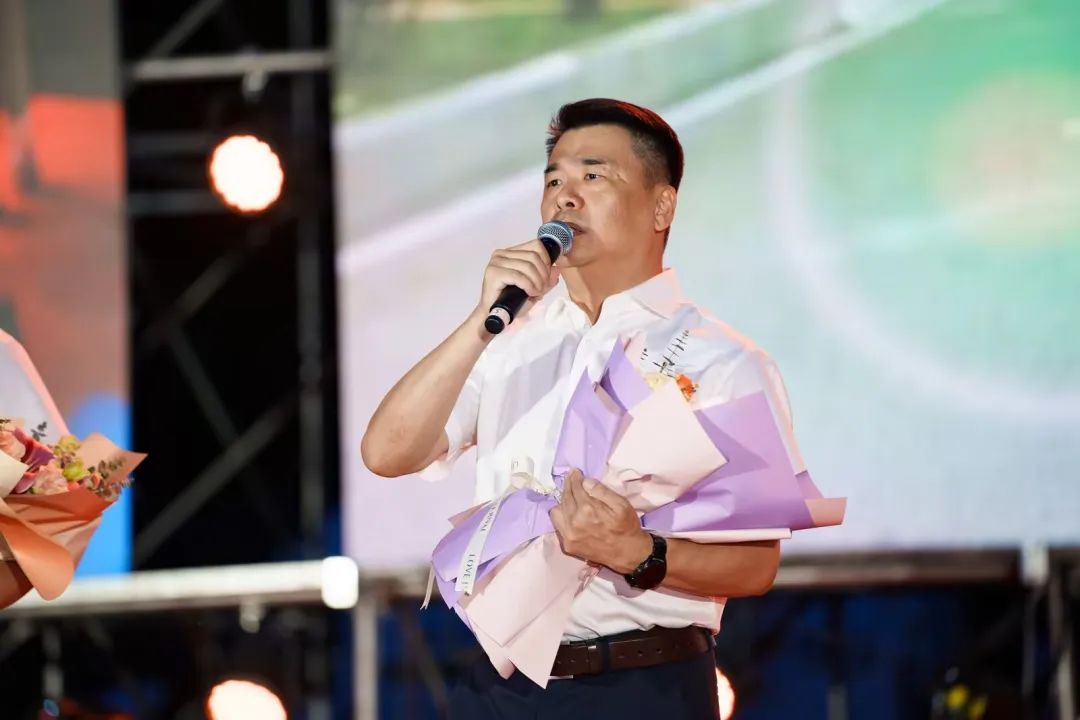 十八而志 我们启航  微信_html_38f573bc.jpg