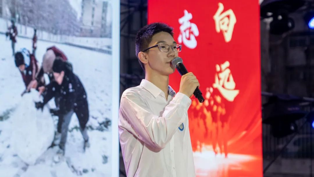 从成人门到工匠路，南京新港中专这场成人礼让传统与匠心同频共振！_html_m53ecea1.jpg