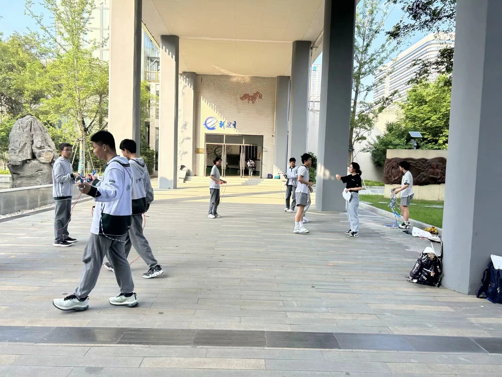 花样跳绳1.jpg