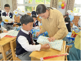 【灵美龙小·江畔】劳动促进成长，感恩成就未来——龙潭中心小学江畔人家分校三年级开展十岁成长仪式_html_m5a10bbeb.png