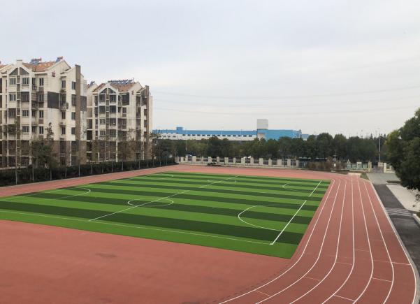 场地器材_html_173086af.jpg