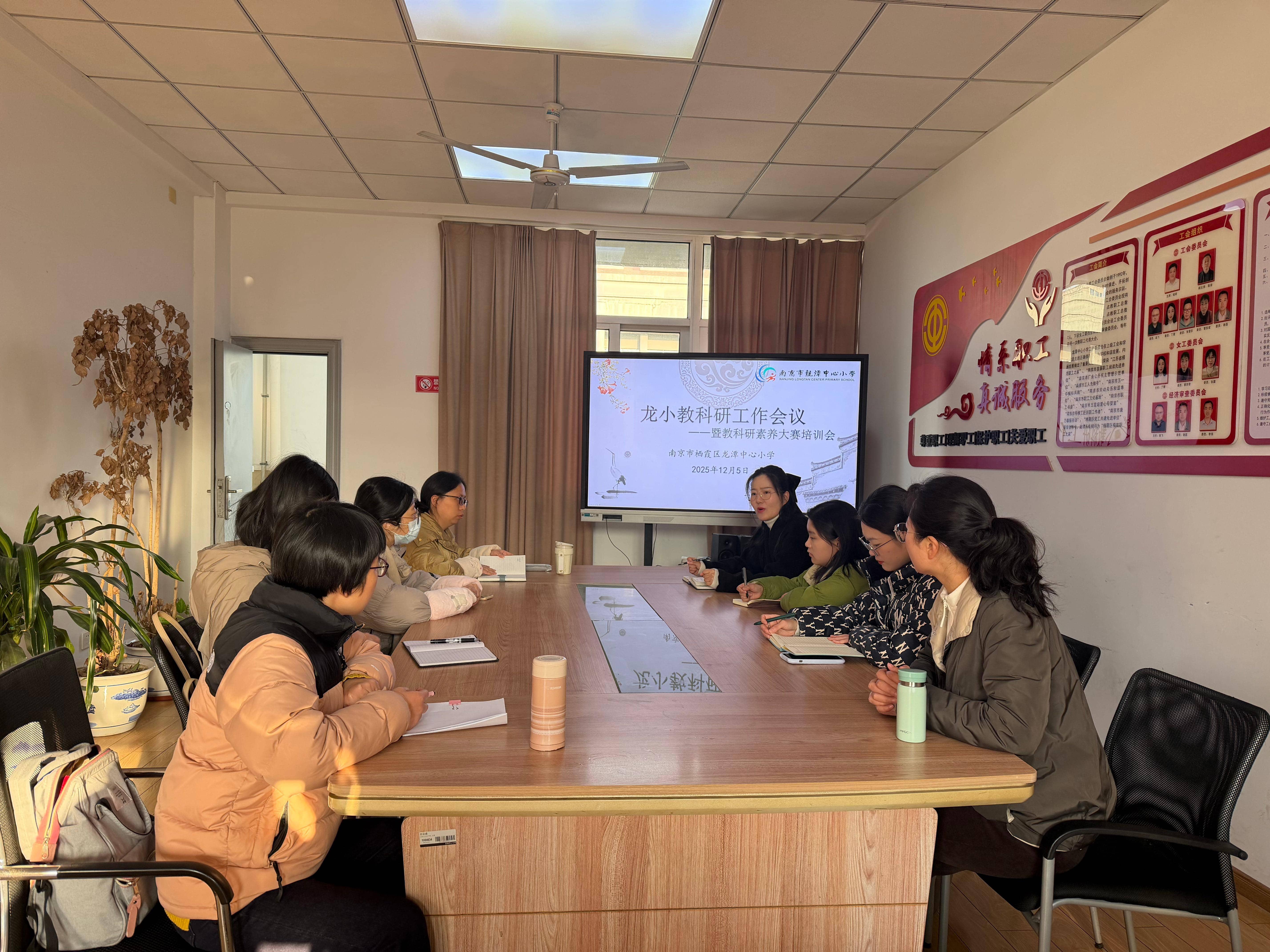 新建 DOCX 文档_html_m73cf474f.jpg